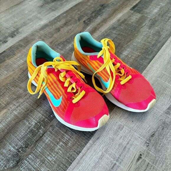 Nike Other - NIKE Downshifter 8 Fade Neon